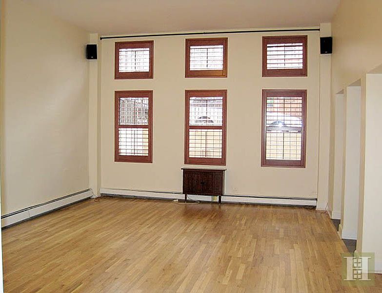 1st image of 110 Manhattan Ave APT 1B