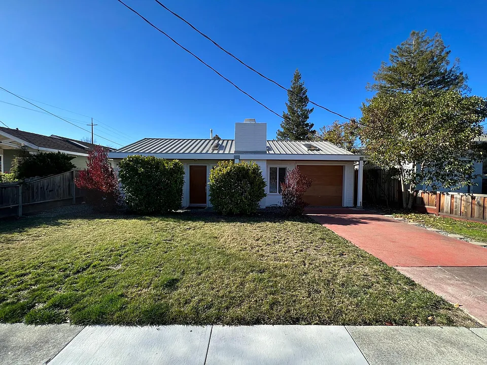 182 Alexander Ave