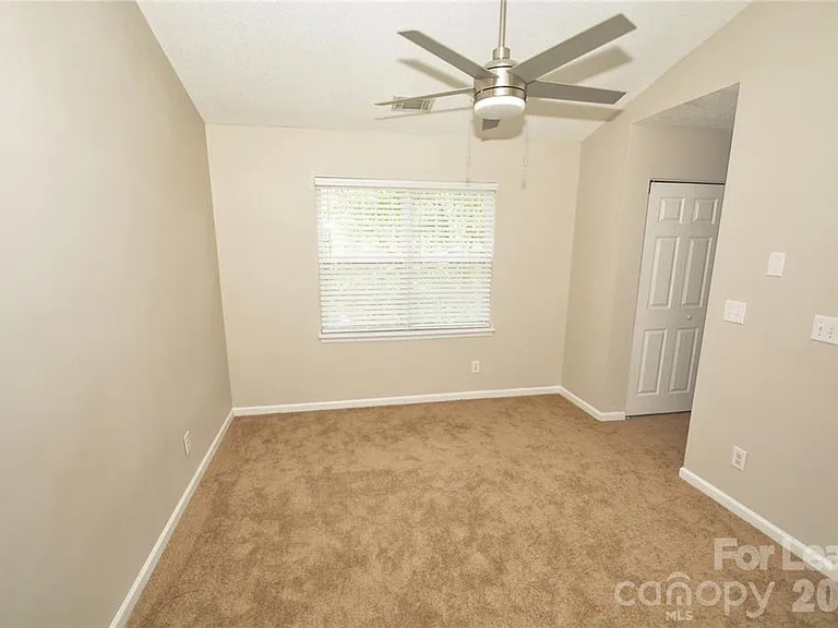 605 Mountainwater Dr — Photo 6