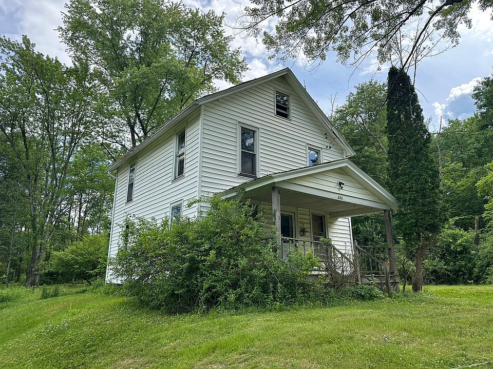 1st image of 880 Powers Rd