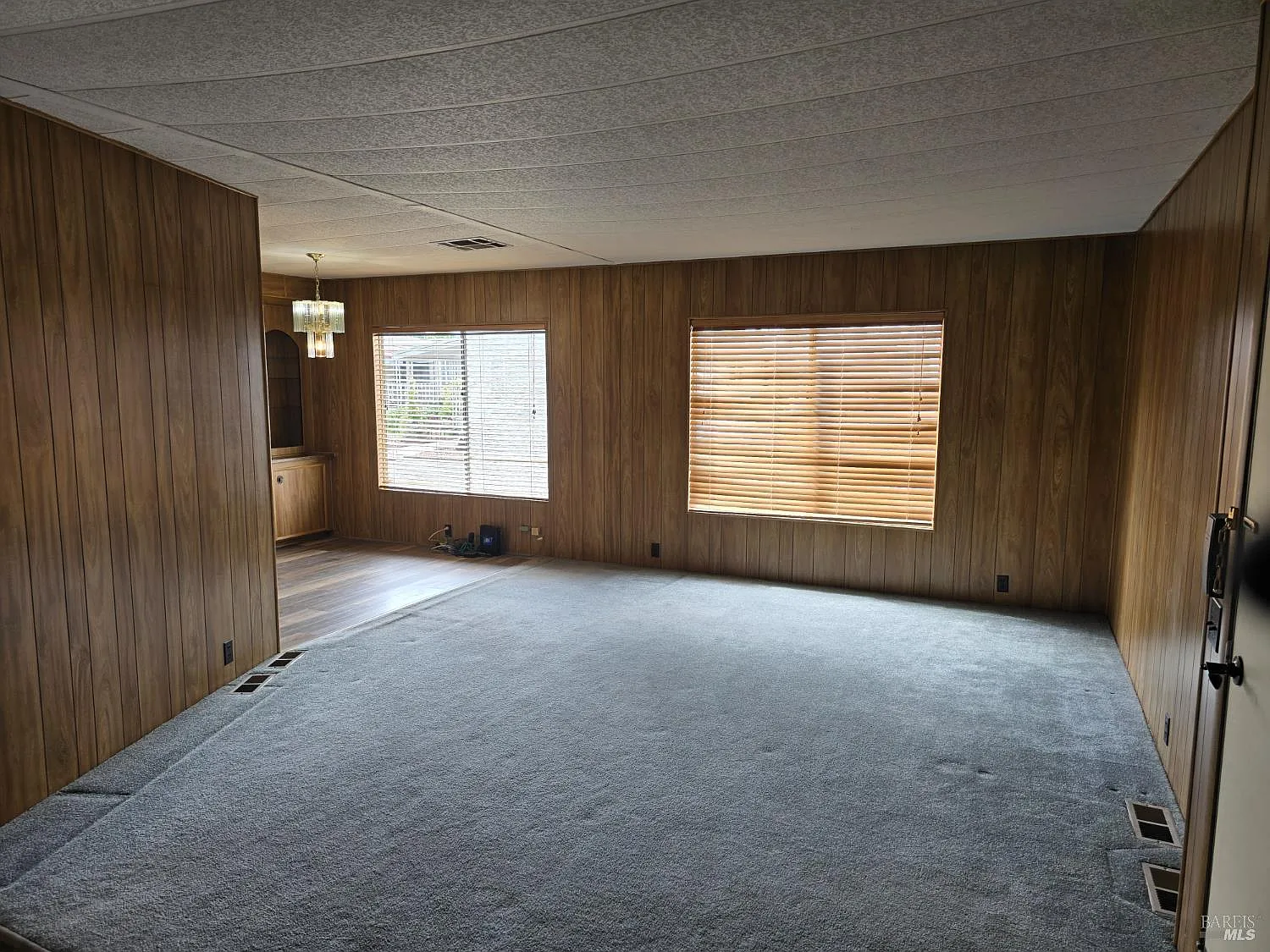 21 Estrella Drive - Photo 4