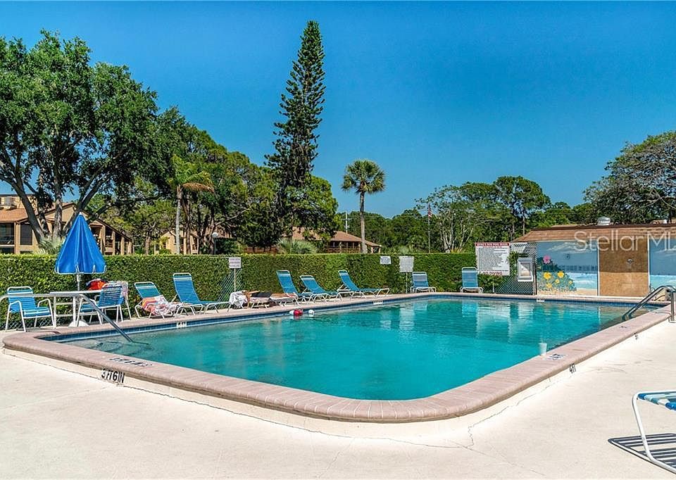 Heated pool with outside bathrooms