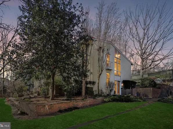 11487 Waterview Cluster, Reston, VA 20190