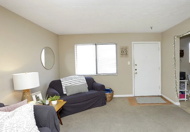 160 Gazette Avenue — Photo 4