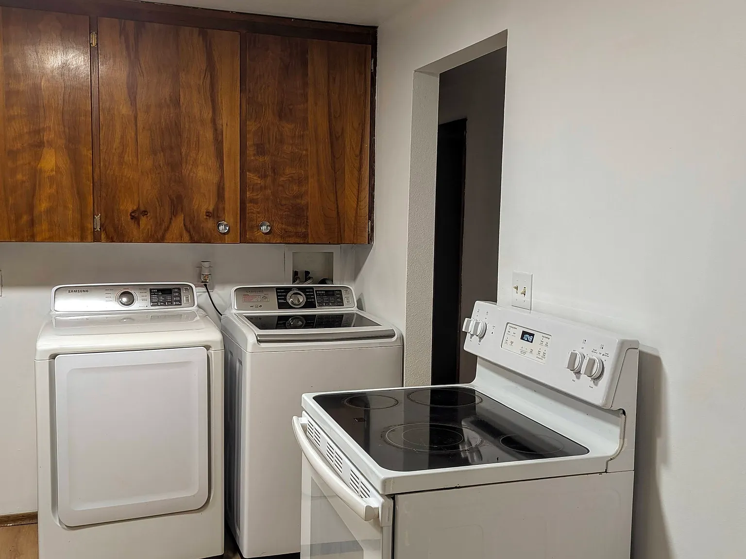 3 bed, 1000 sqft, $2,750 — Photo 2