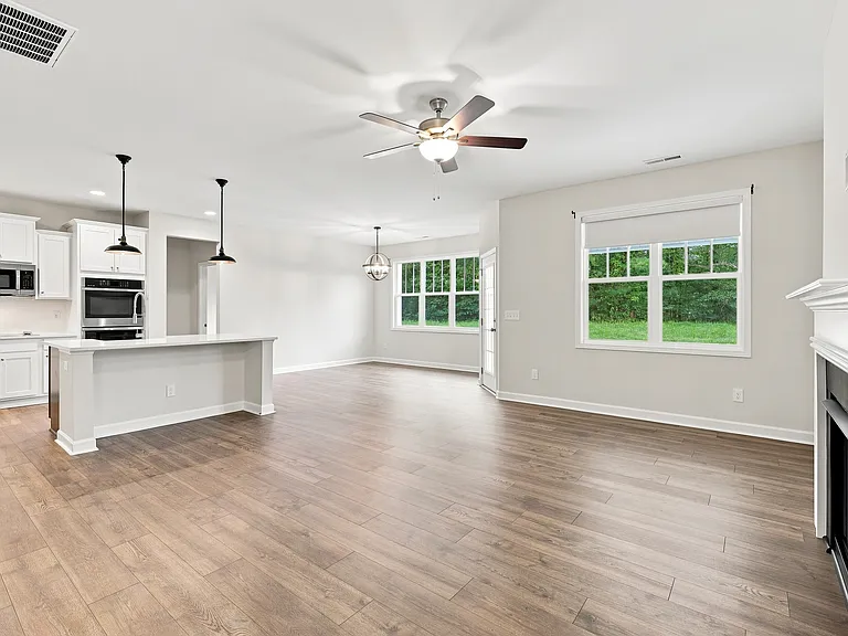 138 Abingdon Farms Dr — Photo 16