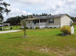 848 Back Swamp Rd, Richlands, NC 28574