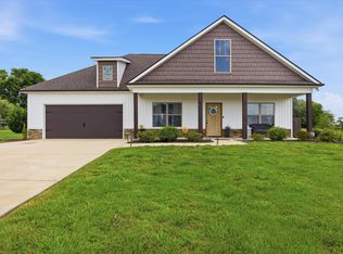 14 Farm View Cir, Rock Spring, GA 30739