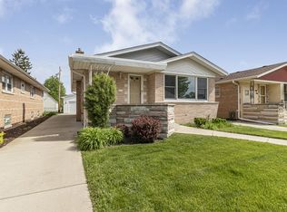 3132 W 100th Pl, Evergreen Park, IL 60805