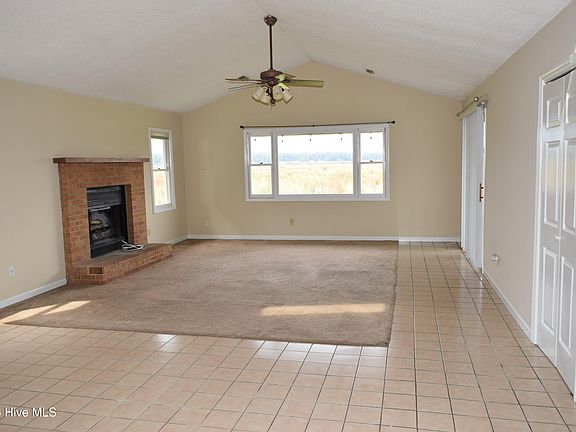 4th image of 643 Castleberry Ct