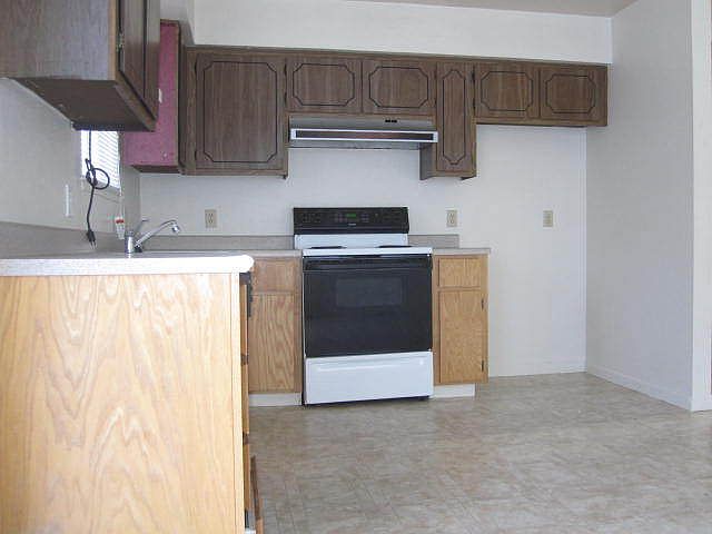 2nd image of 531 Greenwood Dr