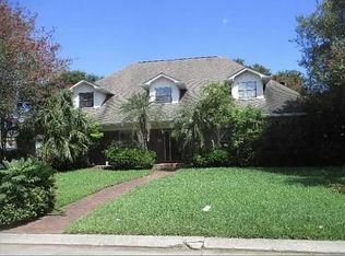 12 Chateau Magdalene Dr, Kenner, LA 70065