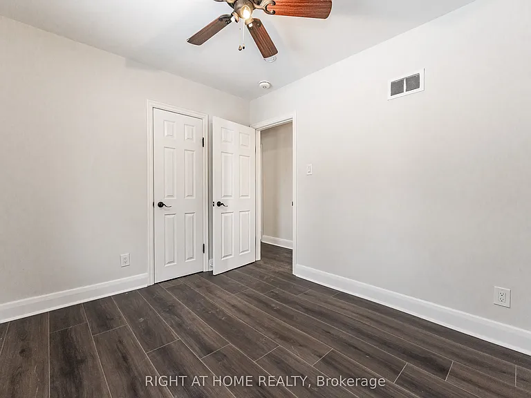 18 Ridgewood Ave — Photo 23