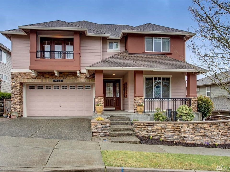 1st image of 7606 Huckleberry Way SE