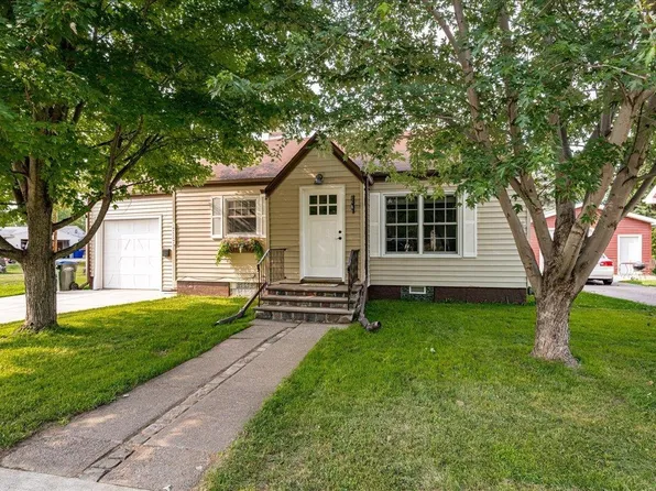 2113 Selmser Ave, Cloquet, MN 55720