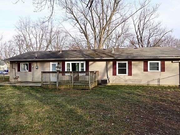 4th image of 1821 N Maddox Dr