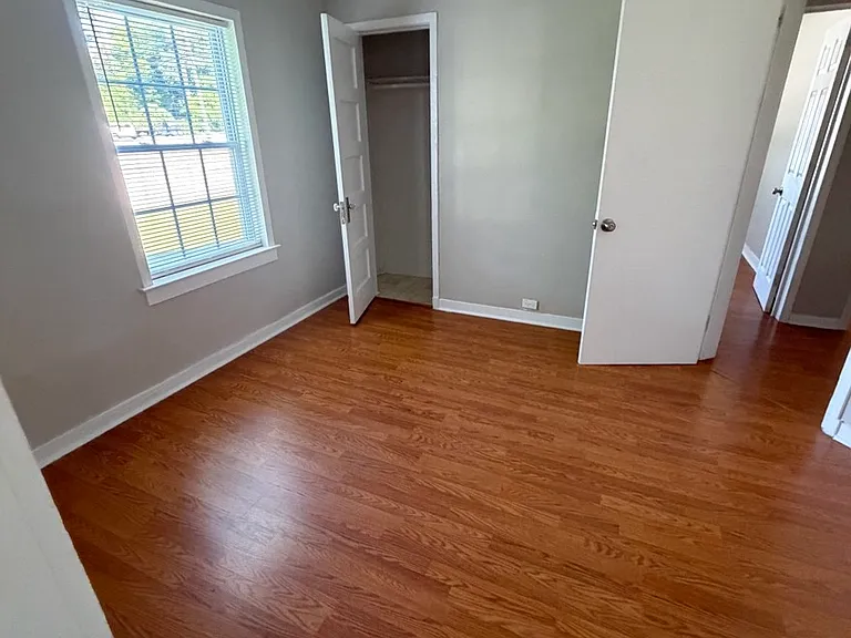 4204 Newton Dr NE — Photo 12