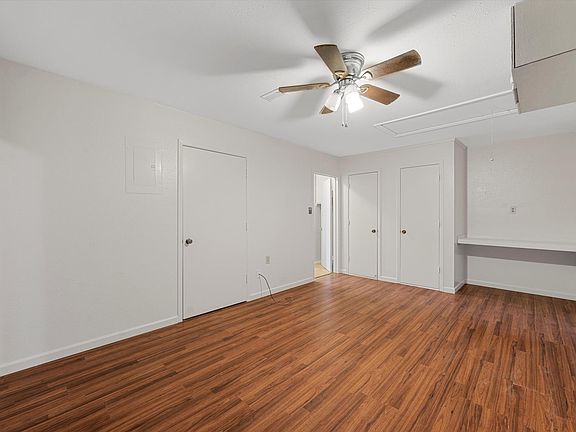 3rd image of 102 S Lanham St