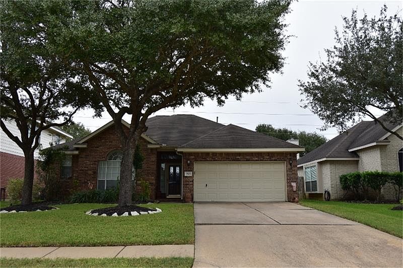 1st image of 15622 Bending Birch Dr