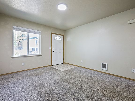 3rd image of 12564 SE Ramona St