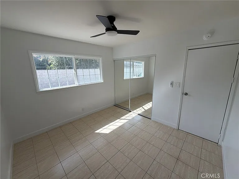 11937 Elliott Ave — Photo 5