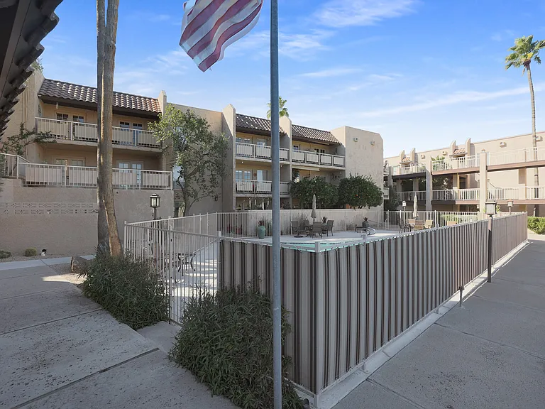 7402 E Carefree Dr #210 — Photo 33