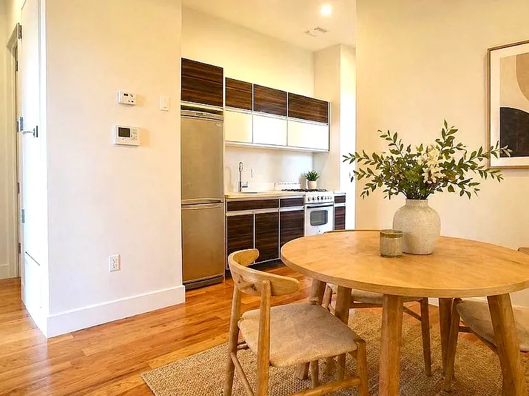 490 Kosciuszko St #3R — Photo 1