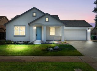 2162 N East Ct, Reedley, CA 93654