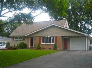 56 Maricrest Dr, Rochester, NY 14616