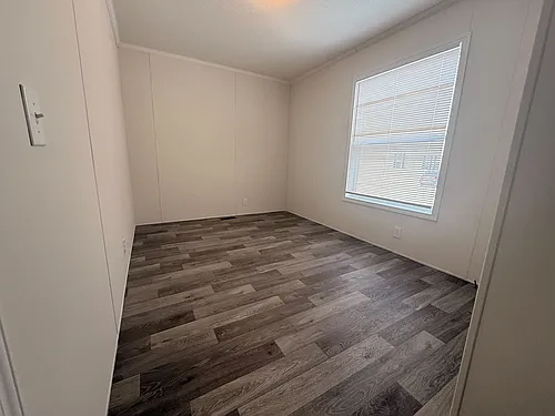38000 Le Chateau Blvd Photo 1