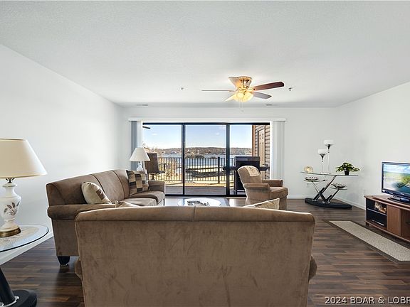 4th image of 228 Waters Edge Dr #28-2A