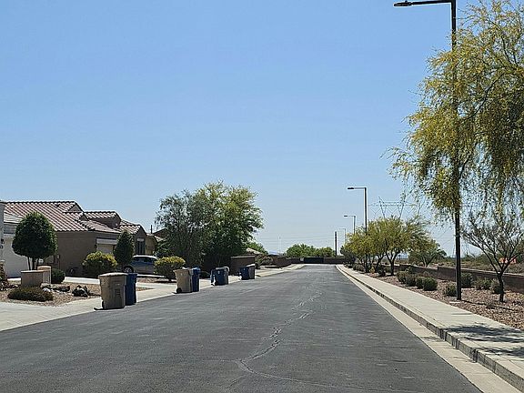 5th image of 30411 W Leah Dr