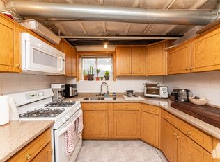 3614 N Greenview Ave #B, Chicago, IL 60613