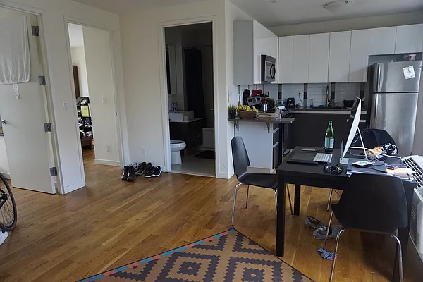 Rented by EXR | media 40