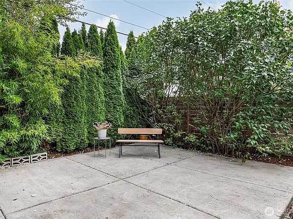 3rd image of 27003 124th Avenue SE