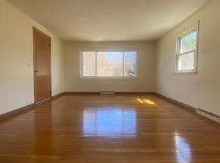 948 School St #2, Webster, MA 01570