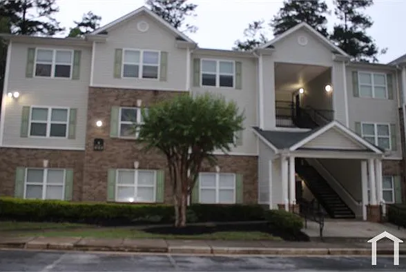 1204 Fairington Ridge Cir #1204
