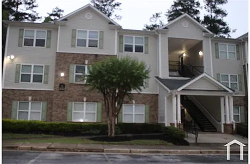 1204 Fairington Ridge Cir #1204 Photo 1