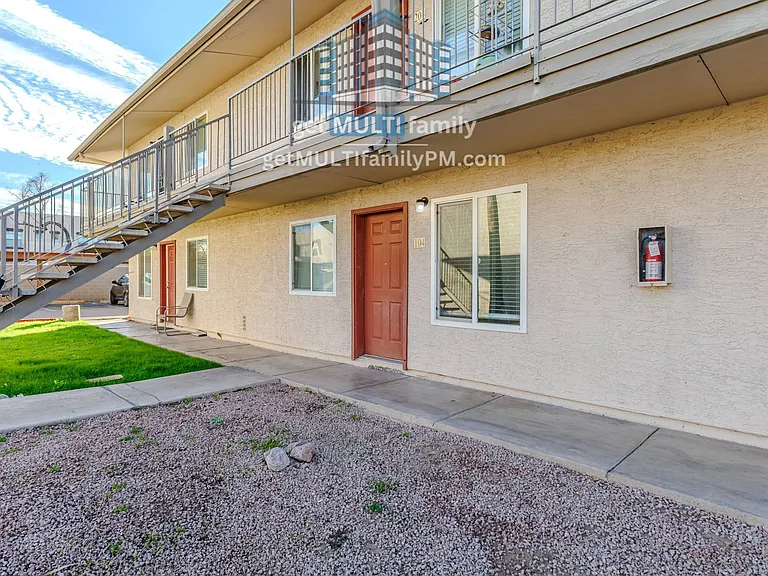 Hayden Terrace — Photo 29