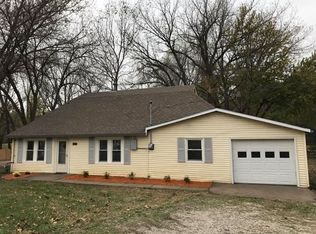 201 Lincoln Ave, Saint George, KS 66535