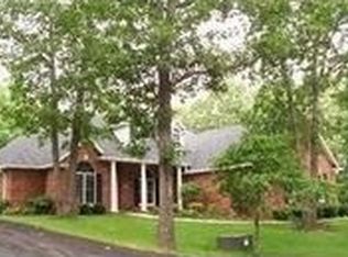 145 Lovers Ln, Branson West, MO 65737
