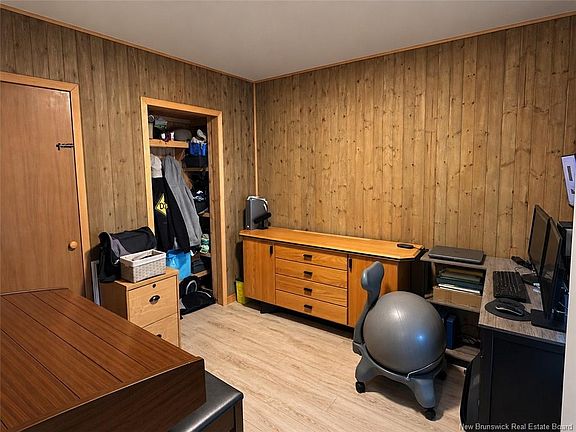 5th image of 644 Canada Rd