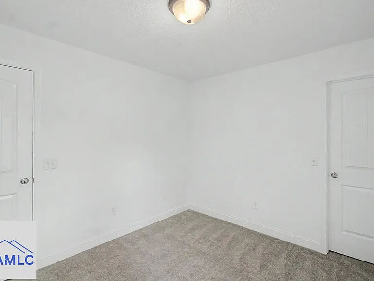 40 Rimes Ave — Photo 25
