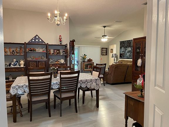 4th image of 2121 Barbosa Ct
