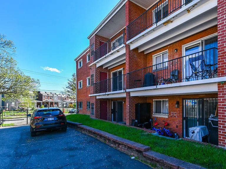 1386 Bryant St NE #204 — Photo 34