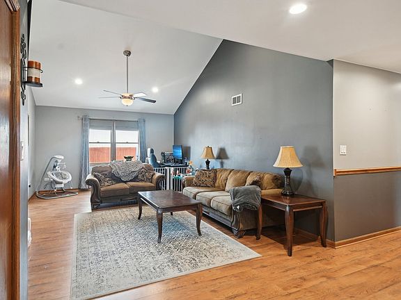 2nd image of 304 Koca Dr