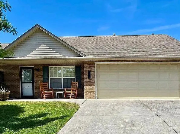 6729 Casa Bella Dr, Knoxville, TN 37918