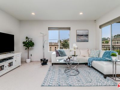 6020 Seabluff Dr Unit 324, Playa Vista, CA, 90094