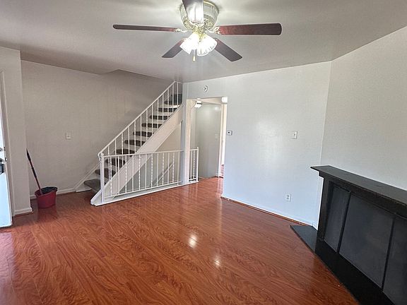 4th image of 36332 Park Place Dr