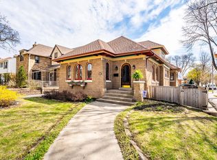 2602 Lefeber Ave, Wauwatosa, WI 53213